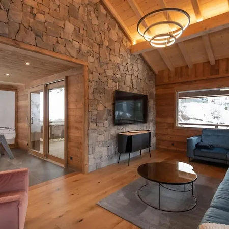 Zen Altitude Luxury With Hot Tub Sauna Chalet